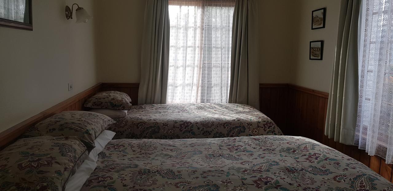 Готель Richmond Barracks Екстер'єр фото